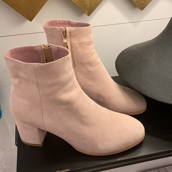 Pale pink suede boots 6.5M 2” heels. Very similiar to Christian Dior brand. - Picture 2 of 8